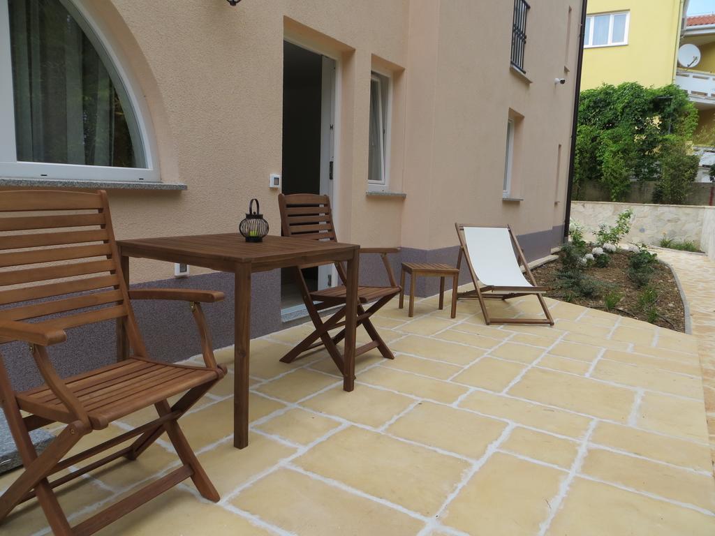 Residence Mediterraneo Baška Екстериор снимка