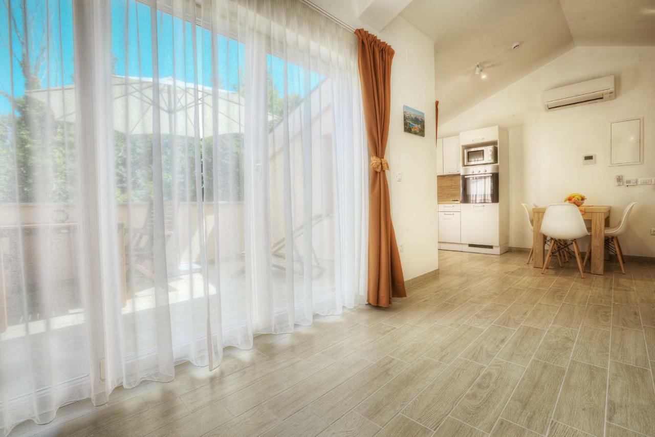 Residence Mediterraneo Baška Екстериор снимка